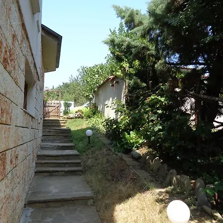 Victoria Гостевой дом 2*