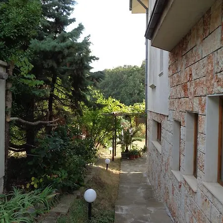 виктория 2* Синеморец